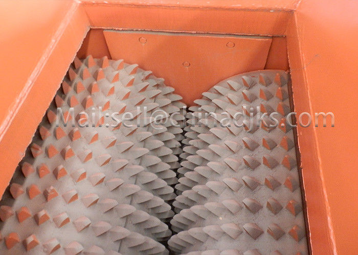 0.3mm Output Double Tooth Roller Crusher 30t/H For Coarse Ore Crushing